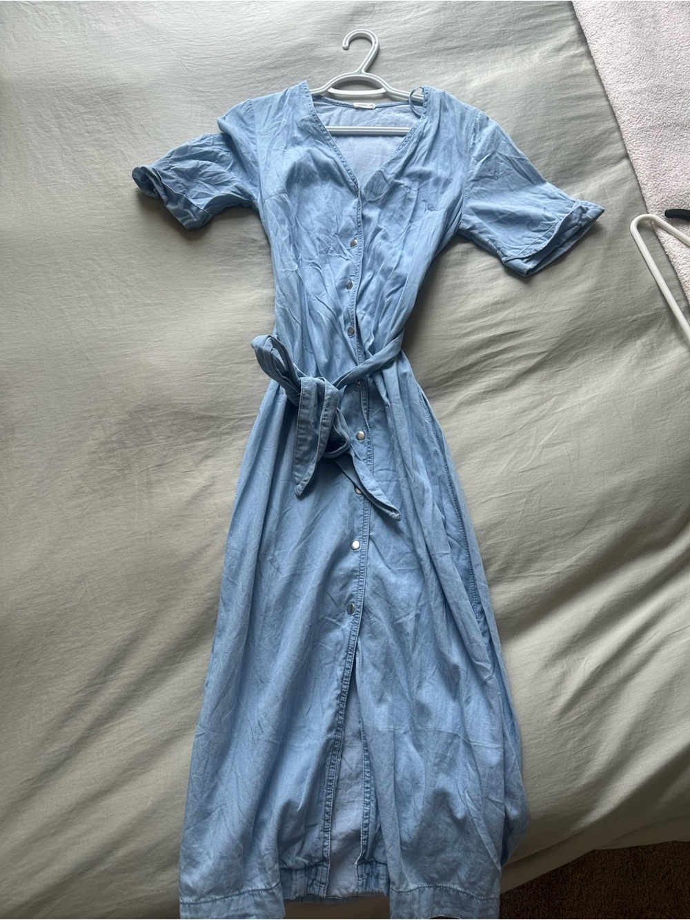 Light Blue Button-Front Midi Dress with Waist Tie